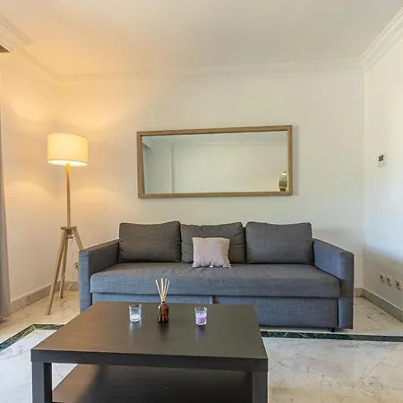 公寓 Marbella Home Rentals - Marina Banus, Puerto Banus, 2Br Apartment, Parking & Pool *