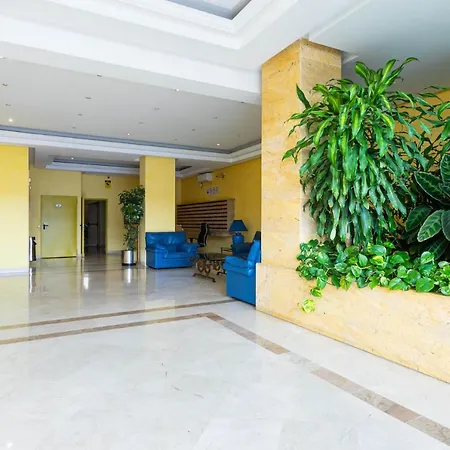 아파트 Marbella Home Rentals - Marina Banus, Puerto Banus, 2Br Apartment, Parking & Pool 마르베야