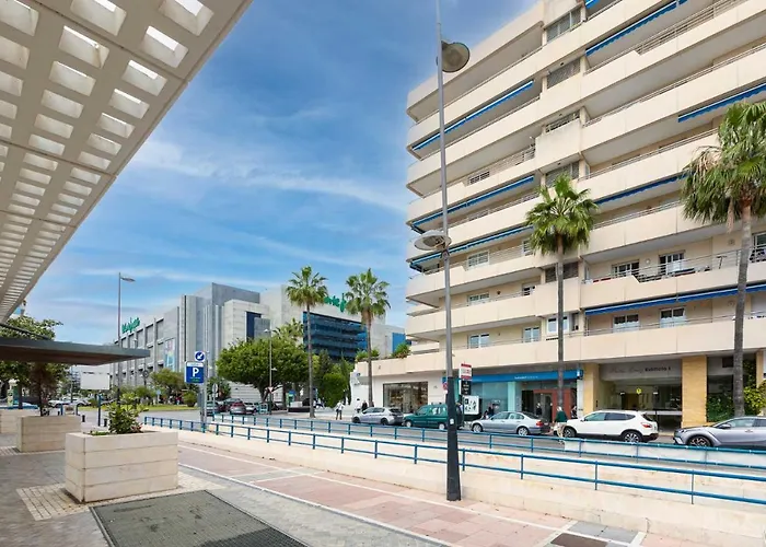 Appartamento - Marina Banus, Puerto Banus, 2br Apartment, Parking & Pool *