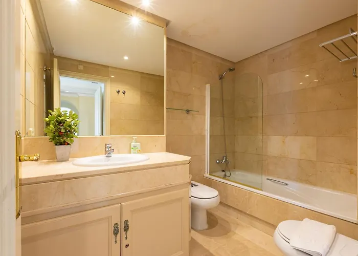 Appartement - Marina Banus, Puerto Banus, 2br Apartment, Parking & Pool Marbella